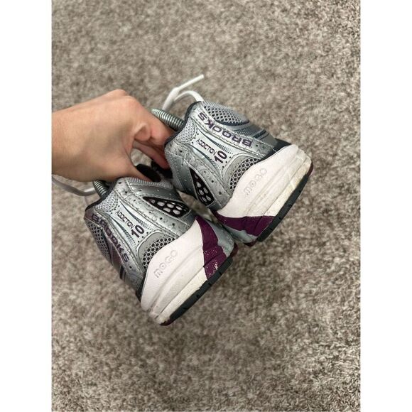 Brooks Women’s 9.5 Addiction 10th Edition Silver Gray Walking Running Shoes - Picture 7 of 9